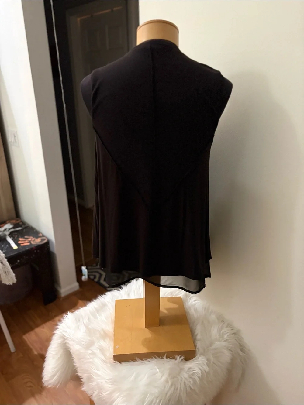 Simply Vera Vera Wang Black Waterfall Vest Size Small NWT Sheer Draped Layering